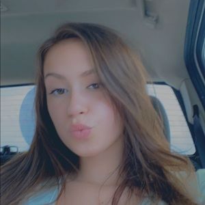 Meet your Posher, Katelynn